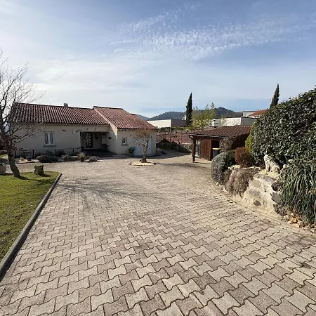Vakantiehuis Maison Avec Jacuzzi Et Jardin