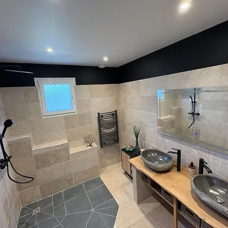 Maison Avec Jacuzzi Et Jardin * Enval