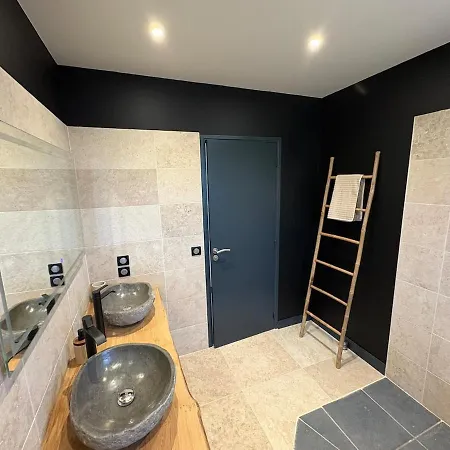 Vakantiehuis Maison Avec Jacuzzi Et Jardin